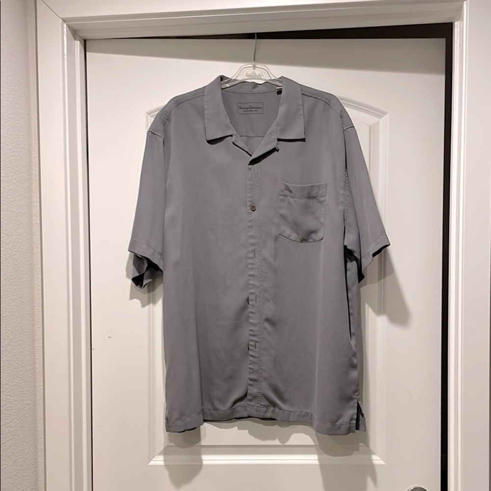 Men's Gray button down